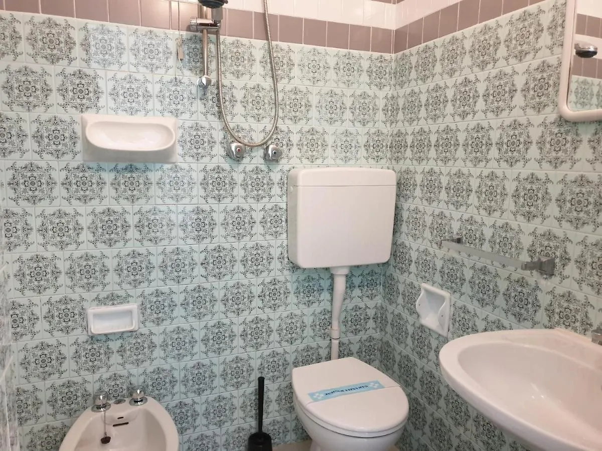 Hotel Baden Baden Rimini 2*,  Itália
